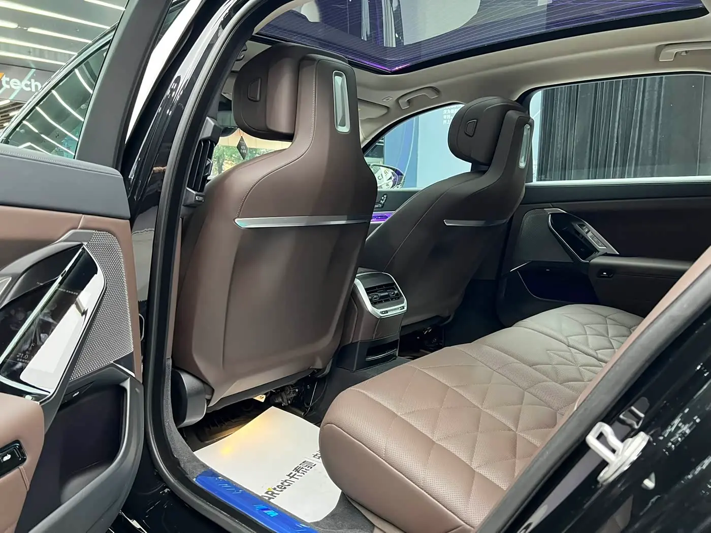 BMW 7 Series 2023 — Photo 13/20