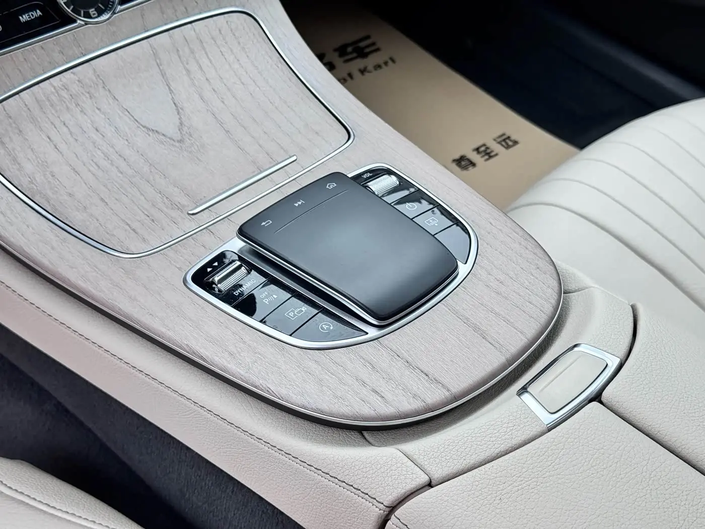 Mercedes-Benz CLS 2019 — Photo 10/15