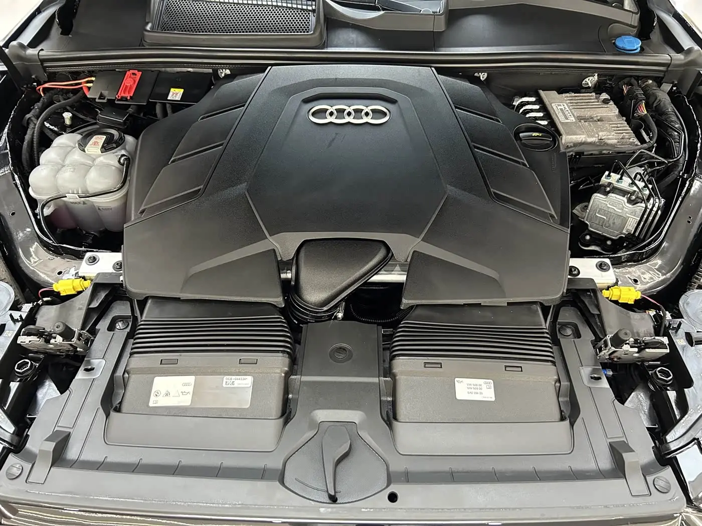 Audi Q7 2024 — Şəkil 9/20