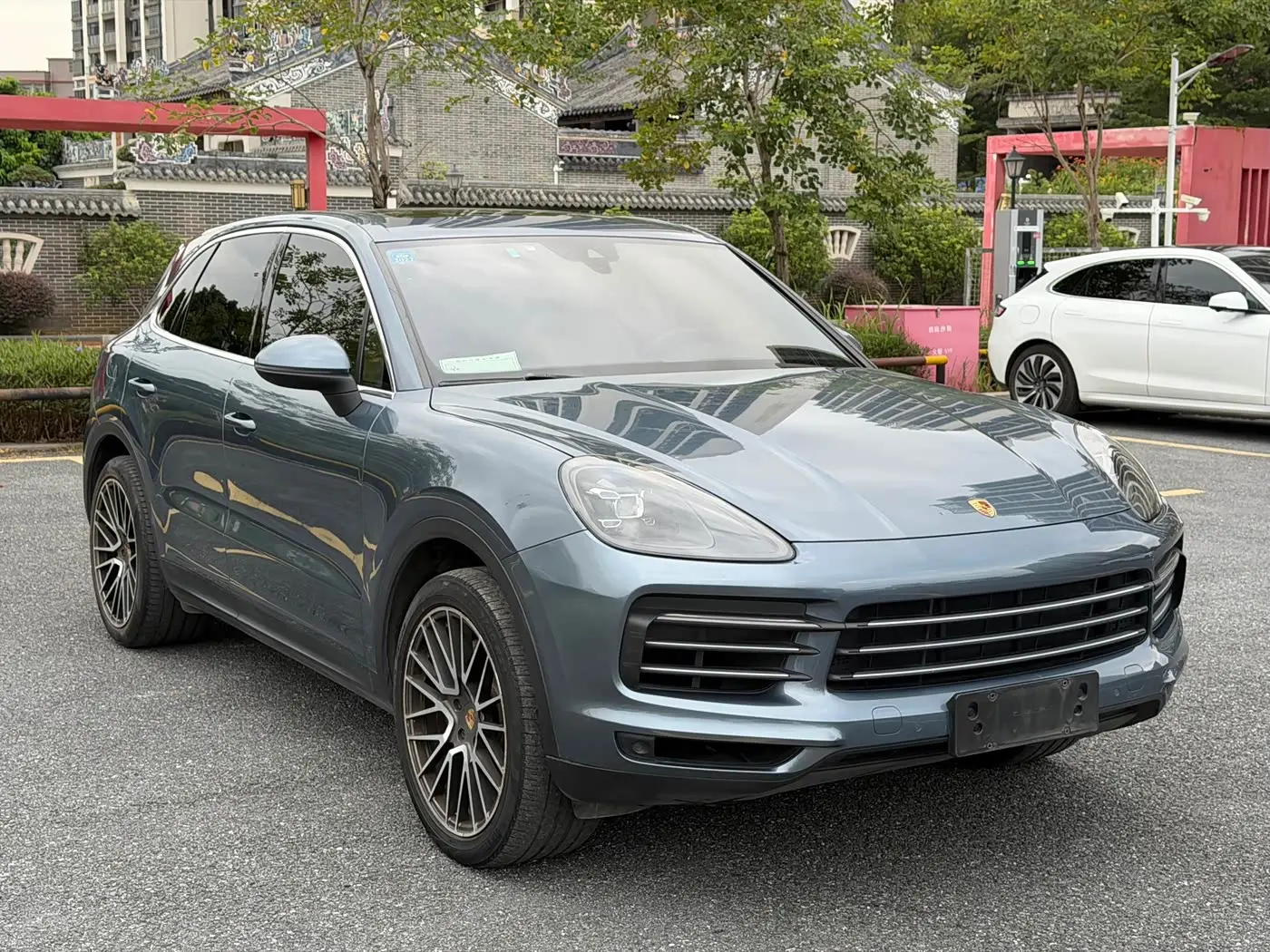 Porsche Cayenne 2018 — Photo 4/18