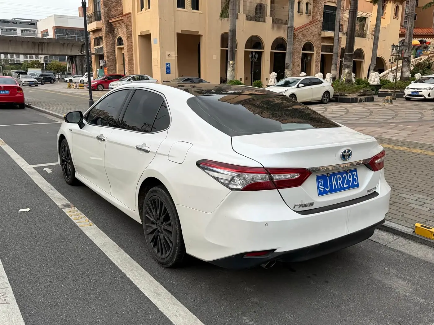 Toyota Camry 2021 — Şəkil 6/9