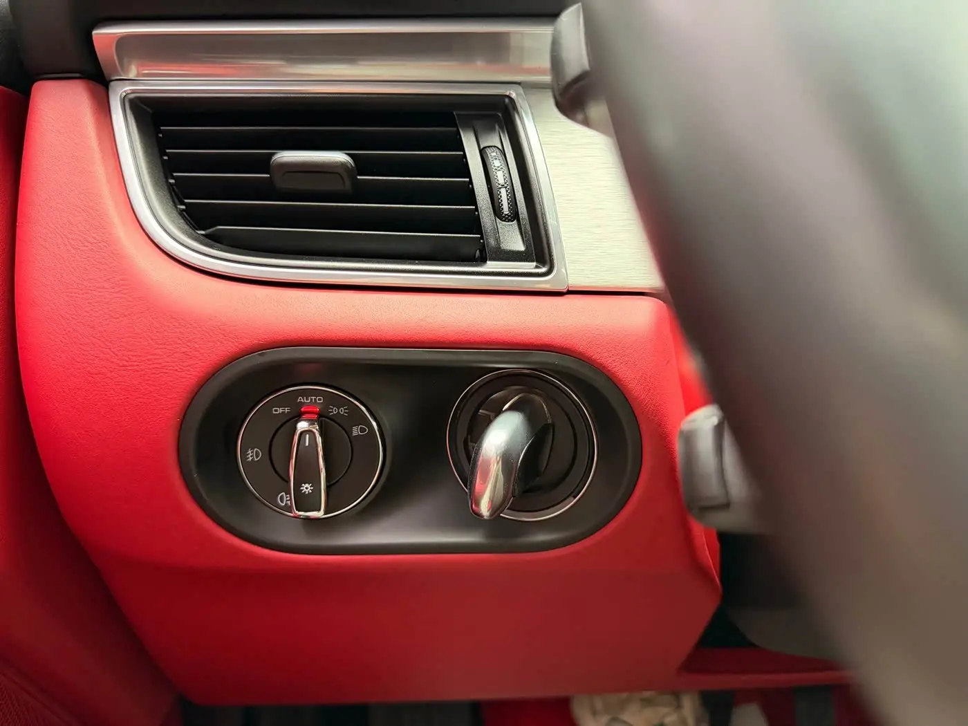 Porsche Macan 2017 — Photo 15/20