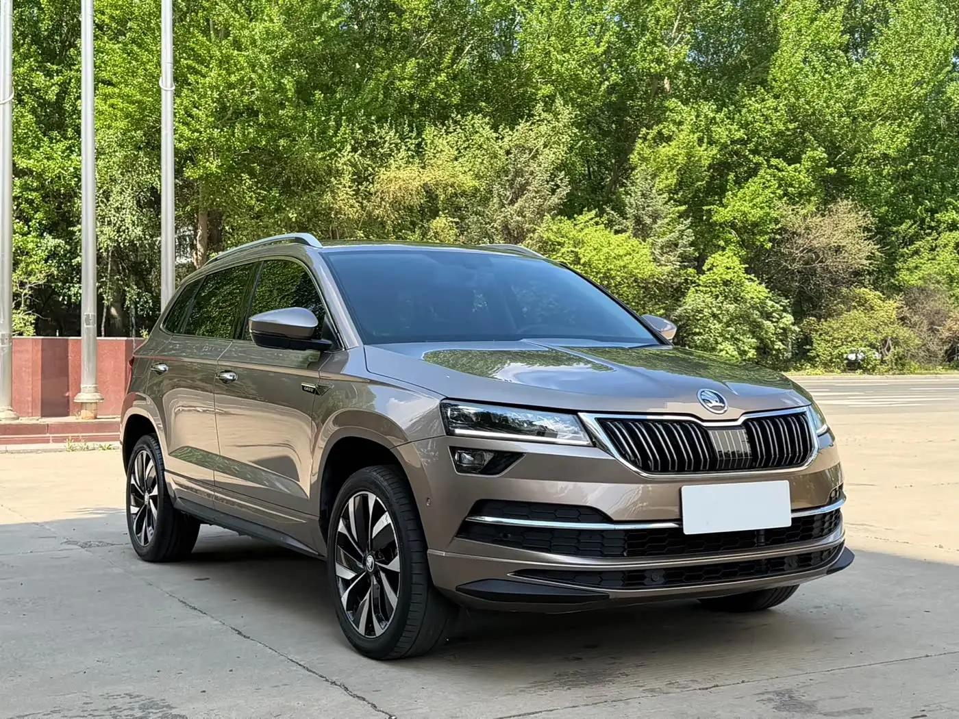 Škoda Karoq 2022 — Фото 3/20