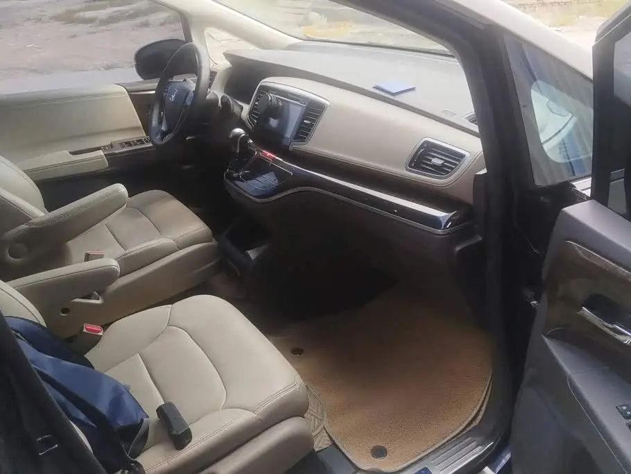 Honda Odyssey 2017 — Şəkil 8/16