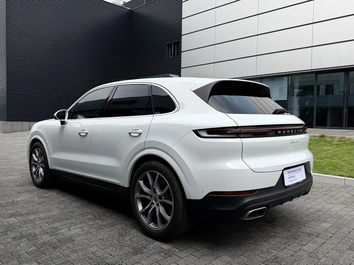 Porsche Cayenne 2025 — Фото 4/20