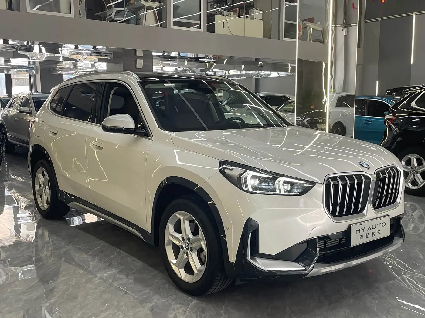 BMW X1 2023 — Photo 3/17