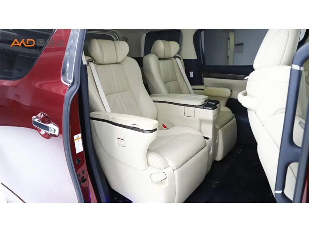 Toyota Alphard 2018 — Şəkil 8/11