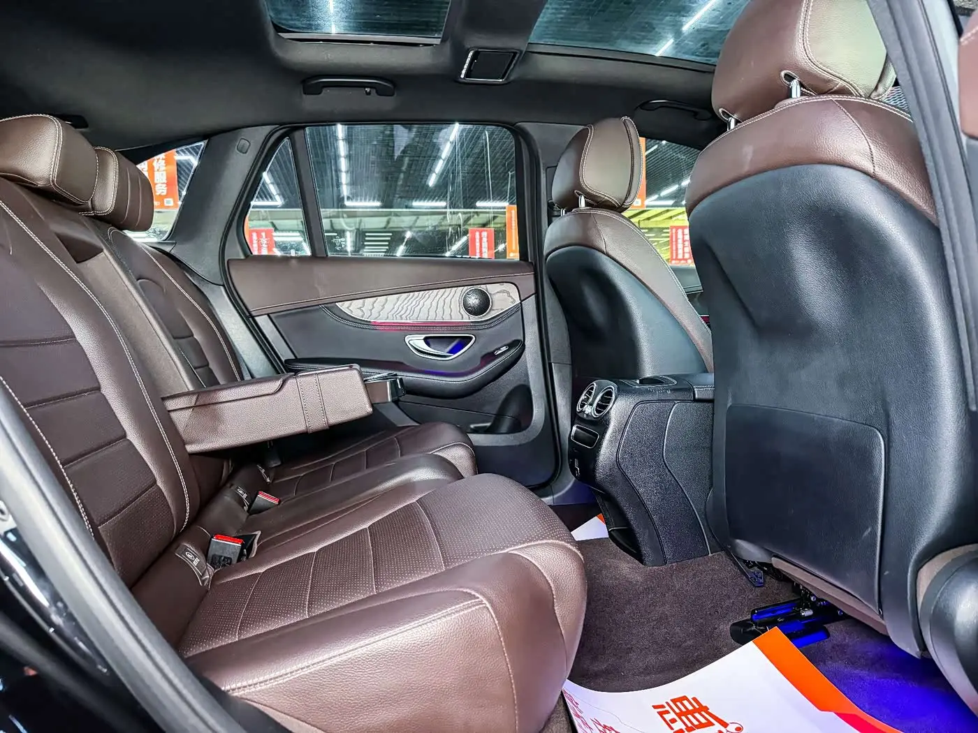 Mercedes-Benz GLC 2020 — Photo 8/17