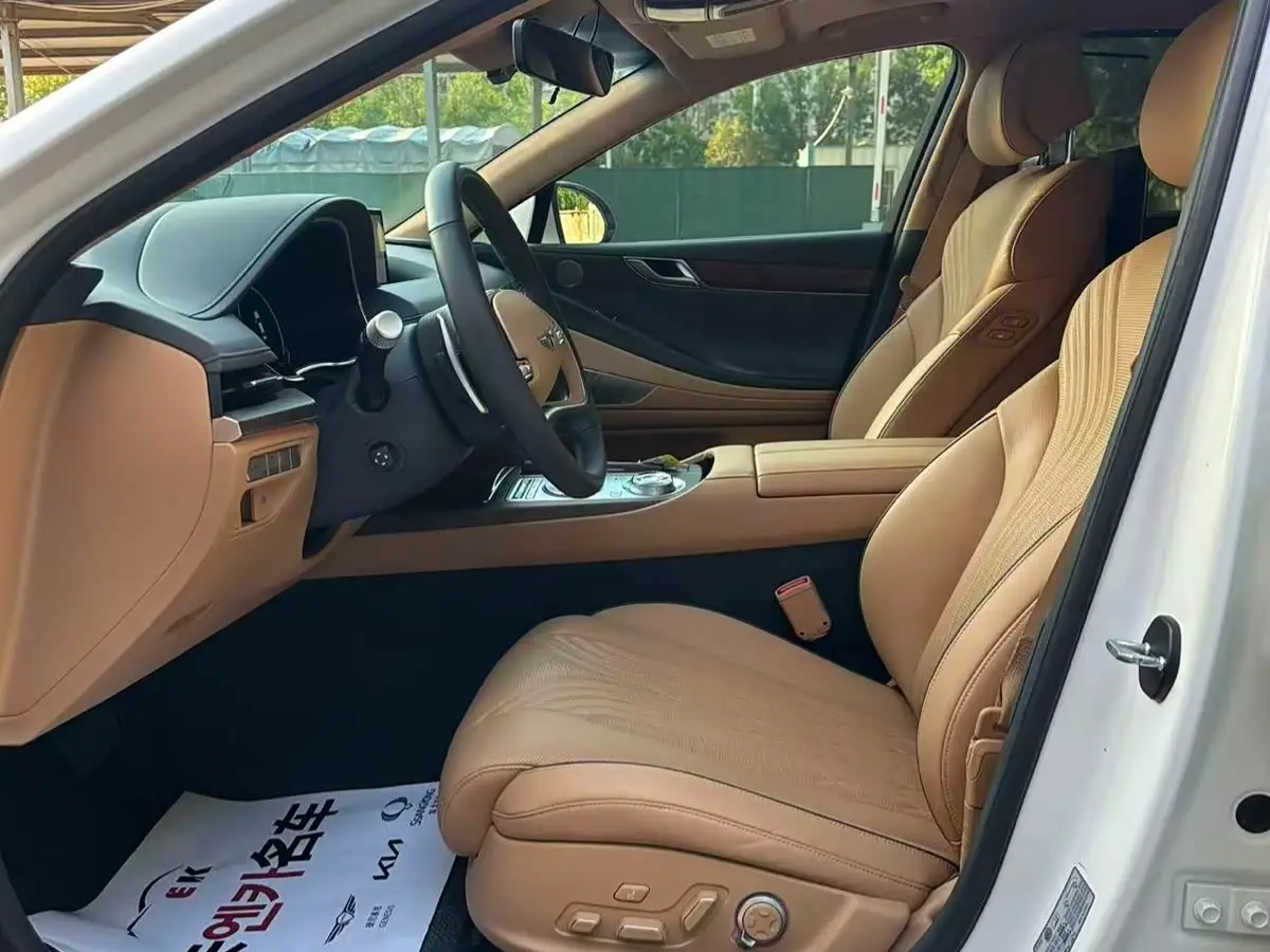 Genesis G80 2022 — Photo 6/9