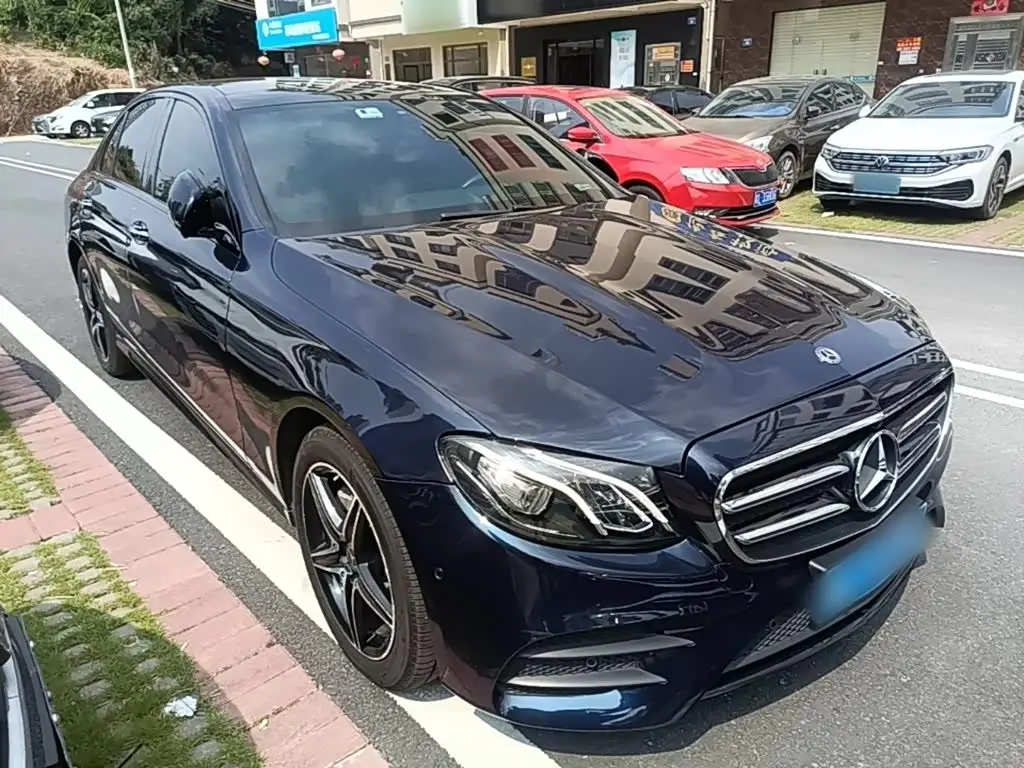 Mercedes-Benz E-Class 2020 — Фото 3/19