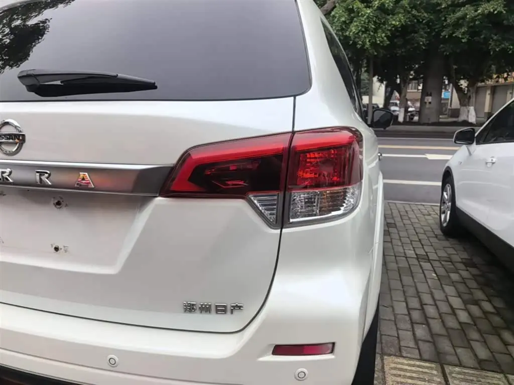 Nissan Terra 2021 — Photo 8/20