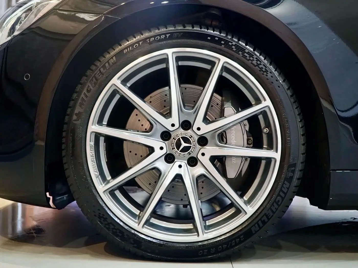 Mercedes-Benz S-Class 2020 — Photo 4/20