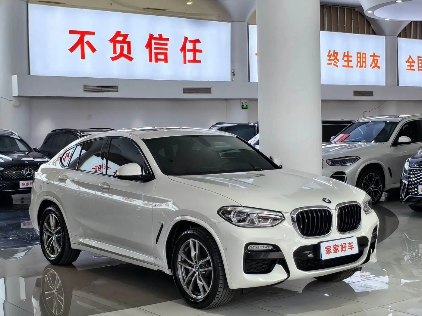 BMW X4 2019 — Фото 4/19