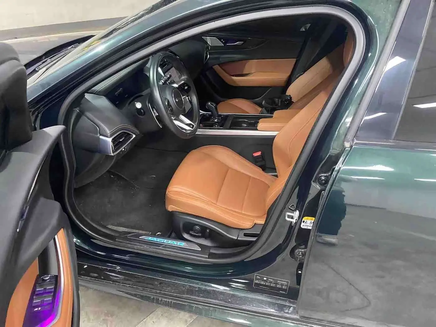 Jaguar XEL 2023 — Фото 6/9