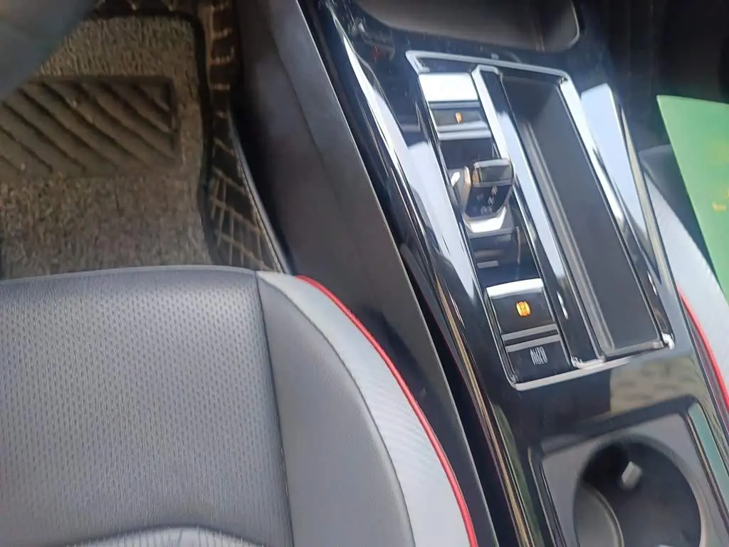 Volkswagen Lamando 2023 — Photo 12/20