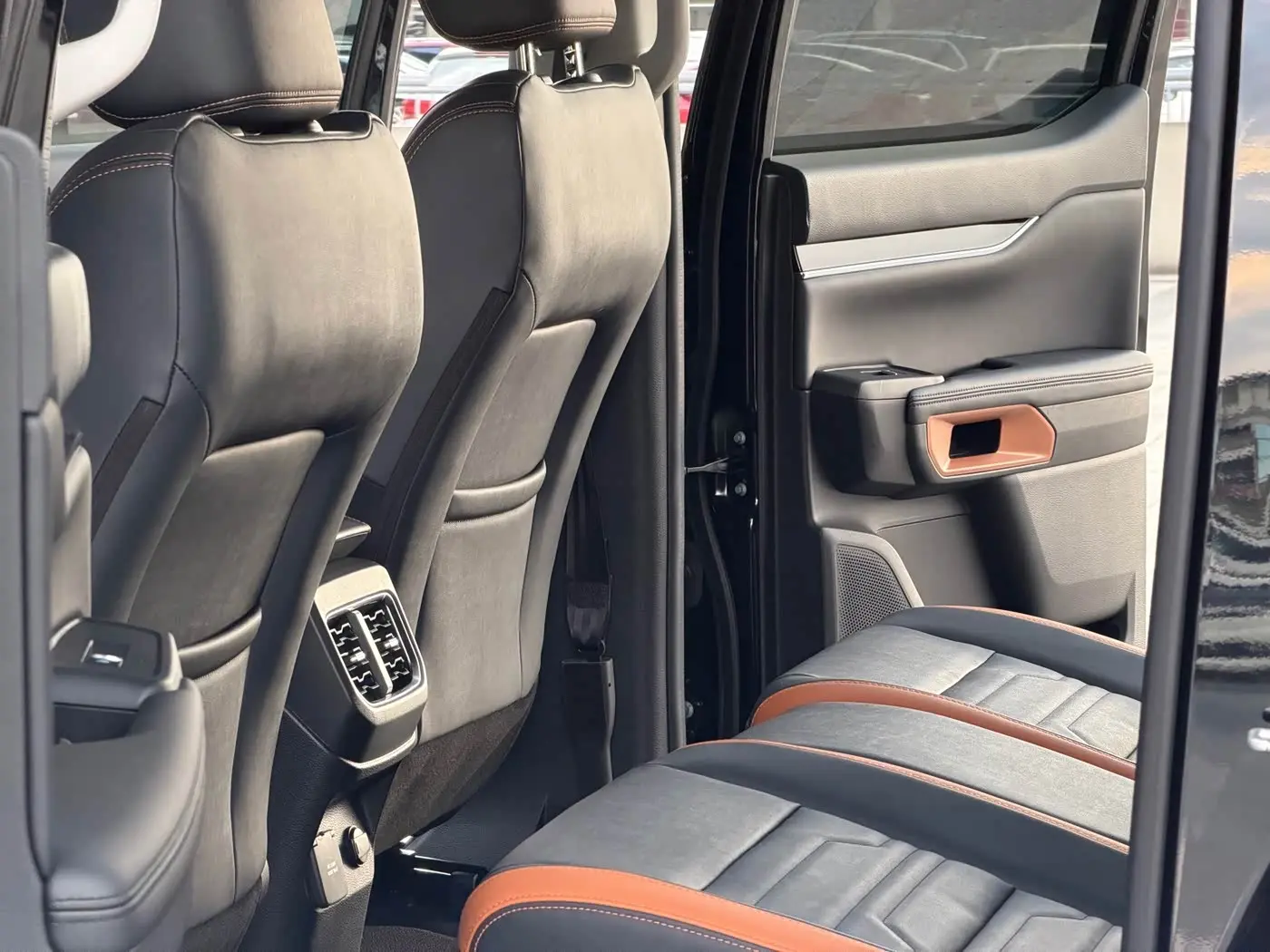 Ford Ranger 2025 — Фото 13/20