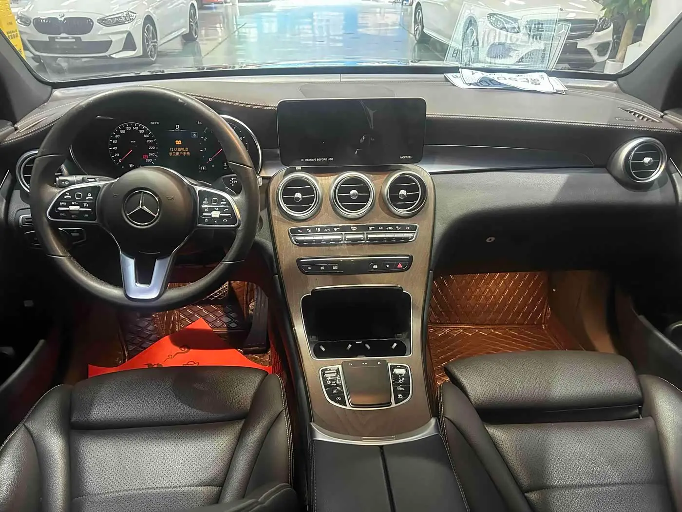 Mercedes-Benz GLC 2023 — Şəkil 6/9
