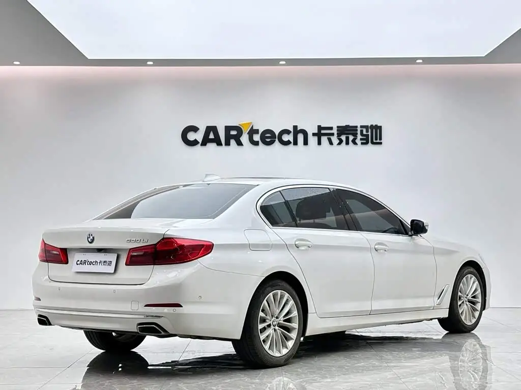 BMW 5 Series 2020 — Photo 5/20