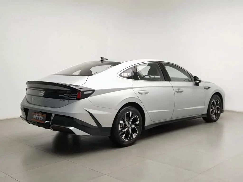 Hyundai Sonata 2025 — Фото 2/20