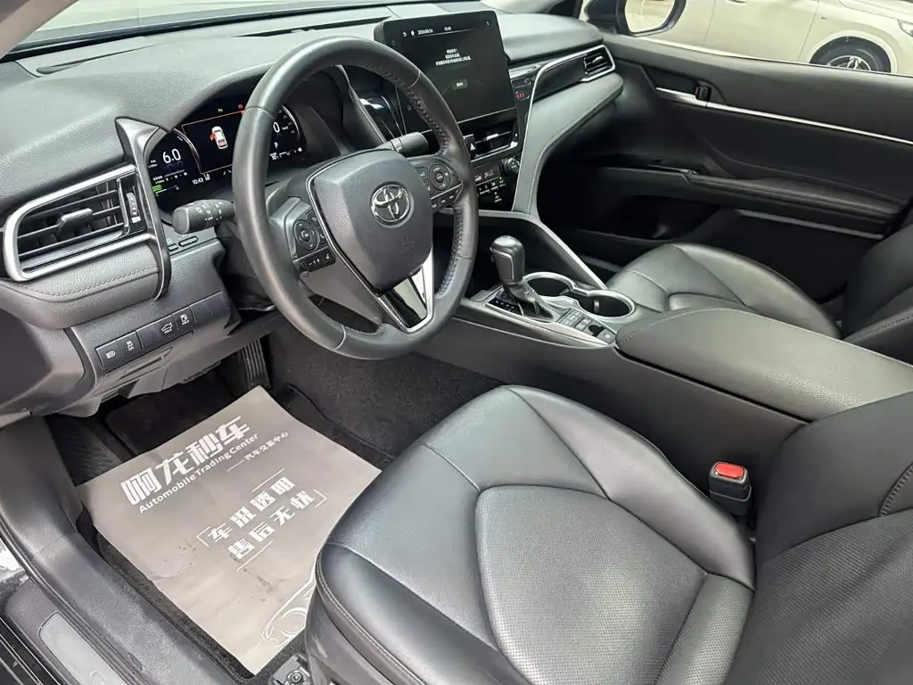 Toyota Camry 2022 — Şəkil 10/14