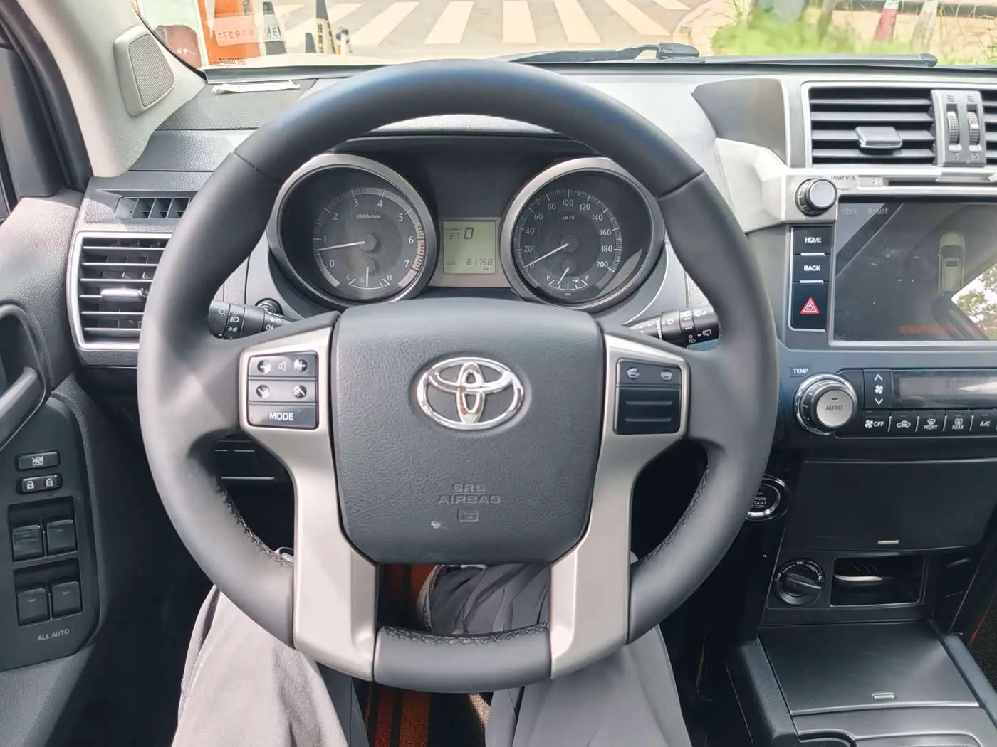 Toyota Prado 2017 — Photo 15/20