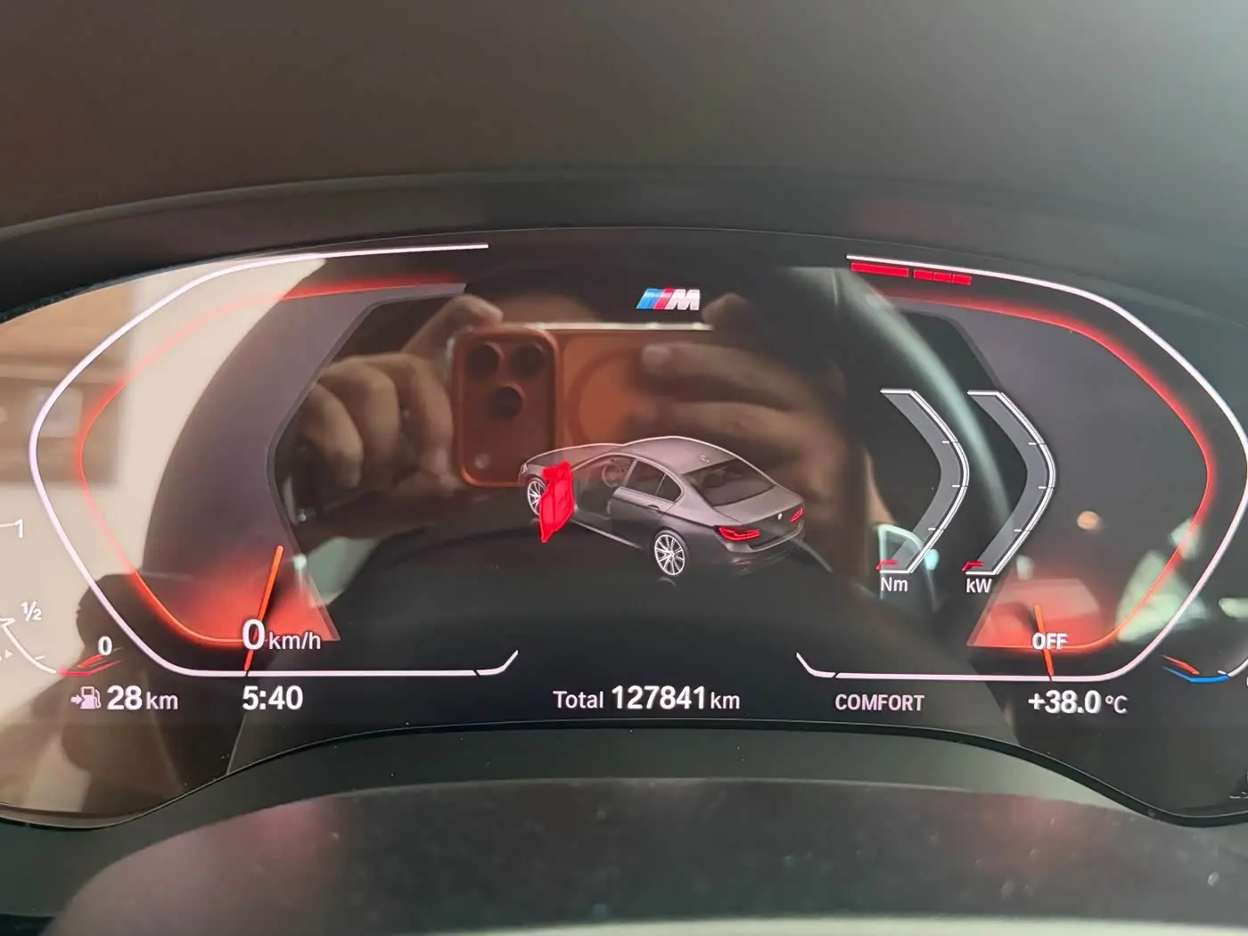 BMW 5 Series 2019 — Фото 9/16