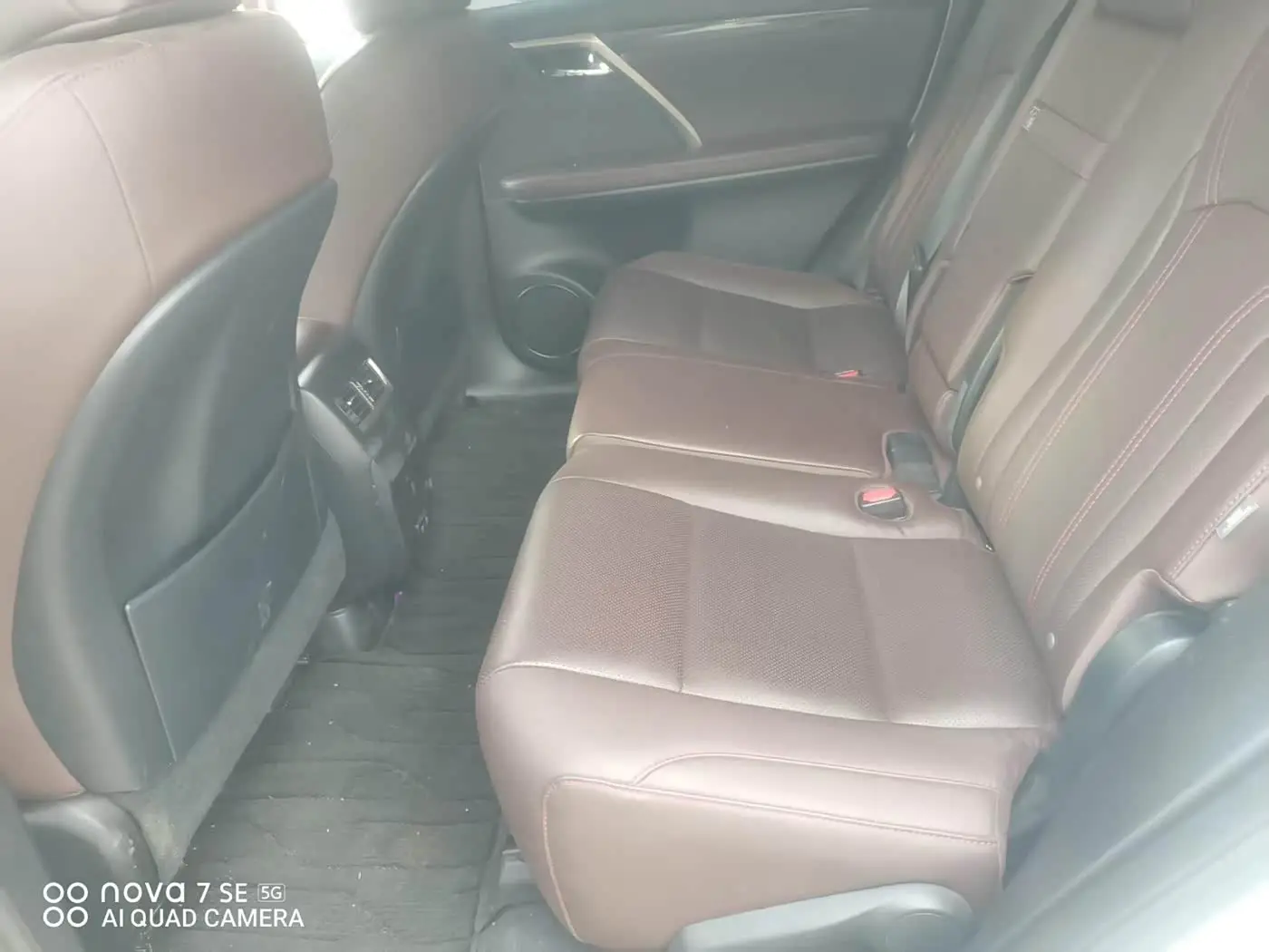Lexus RX 2022 — Photo 4/4