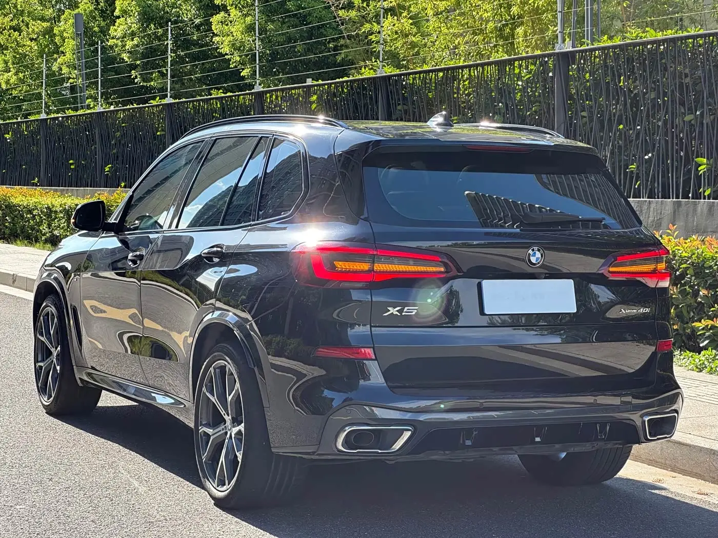 BMW X5 2020 — Photo 16/17