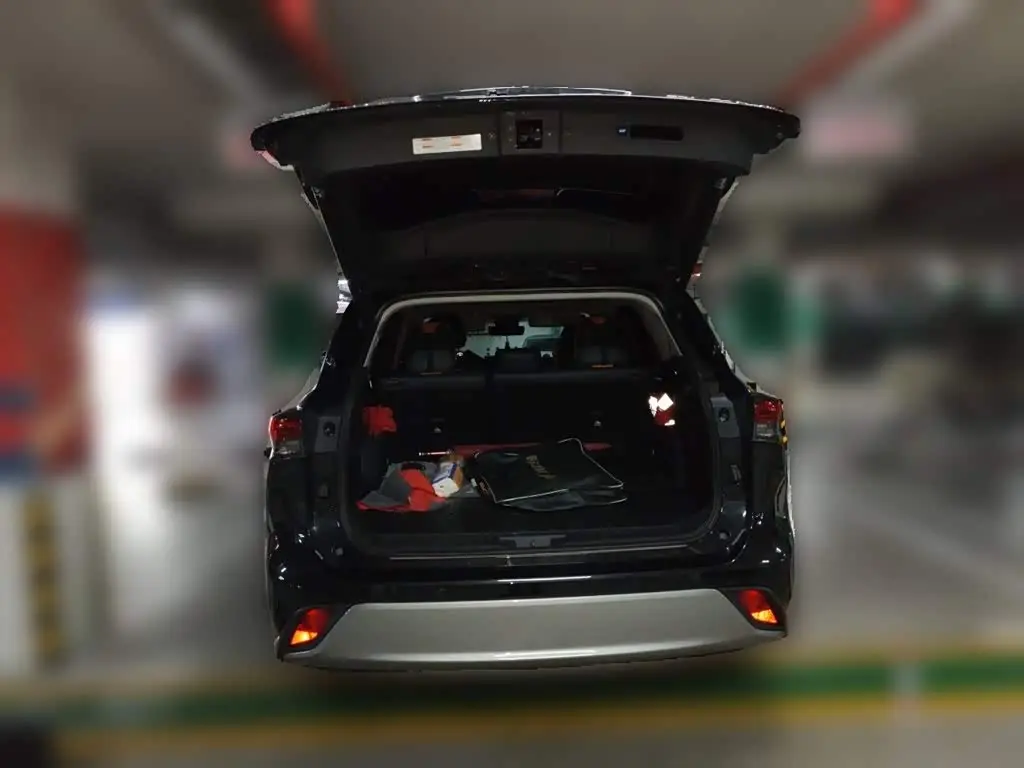 Toyota Highlander 2021 — Şəkil 20/20