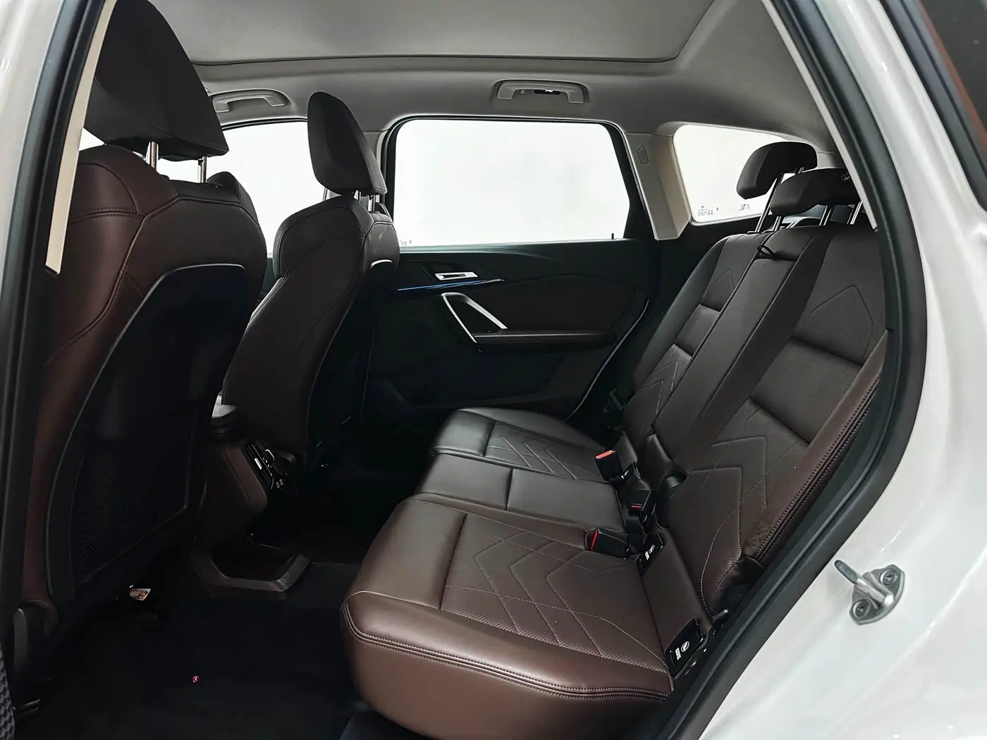 BMW X1 2023 — Şəkil 13/20