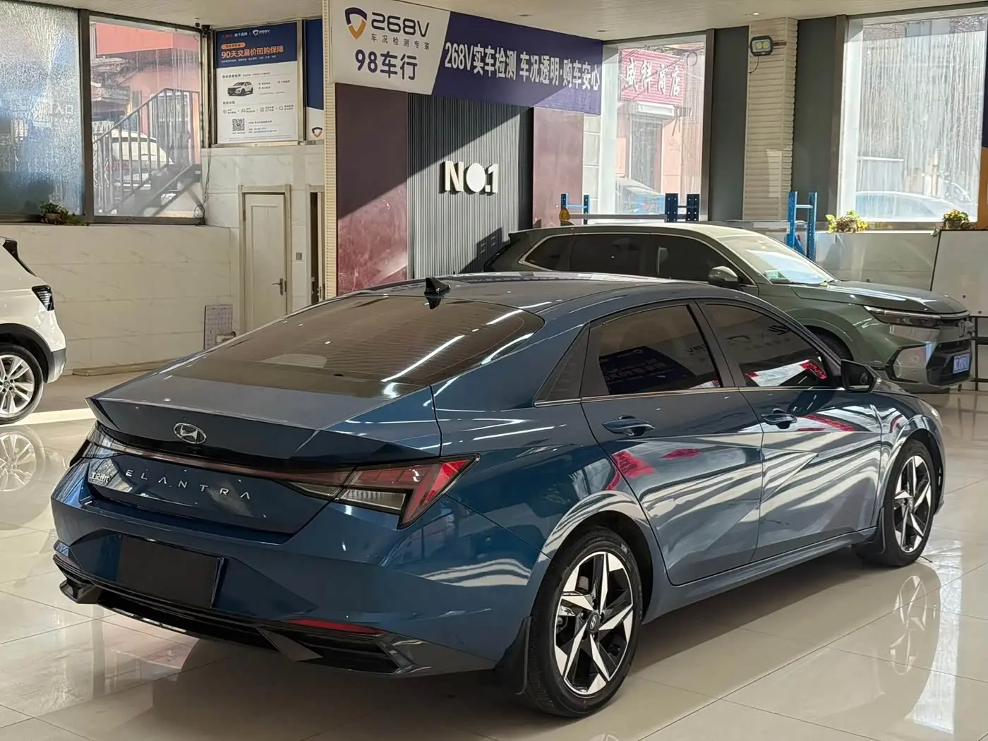 Hyundai Elantra 2022 — Photo 4/20
