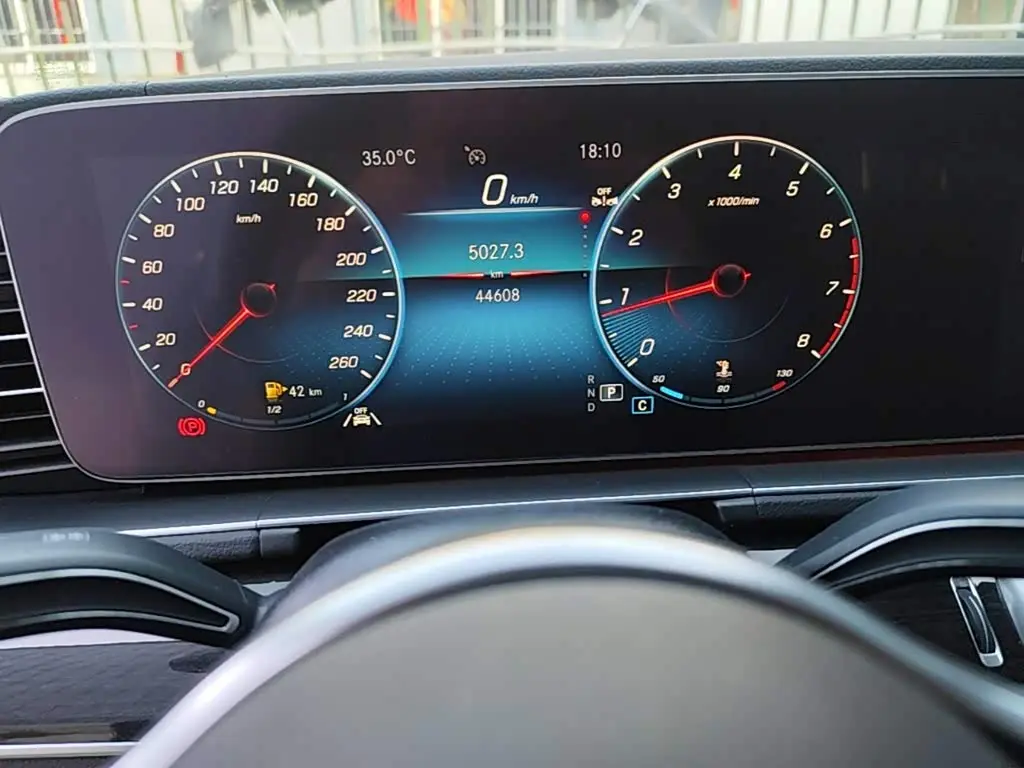 Mercedes-Benz GLE 2023 — Фото 12/20