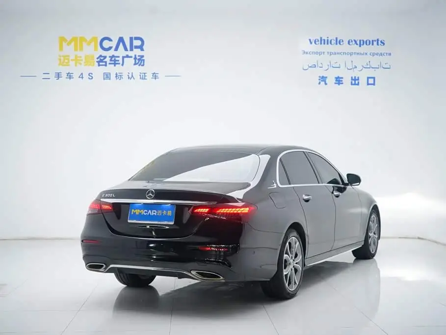 Mercedes-Benz E-Class 2021 — Photo 3/20