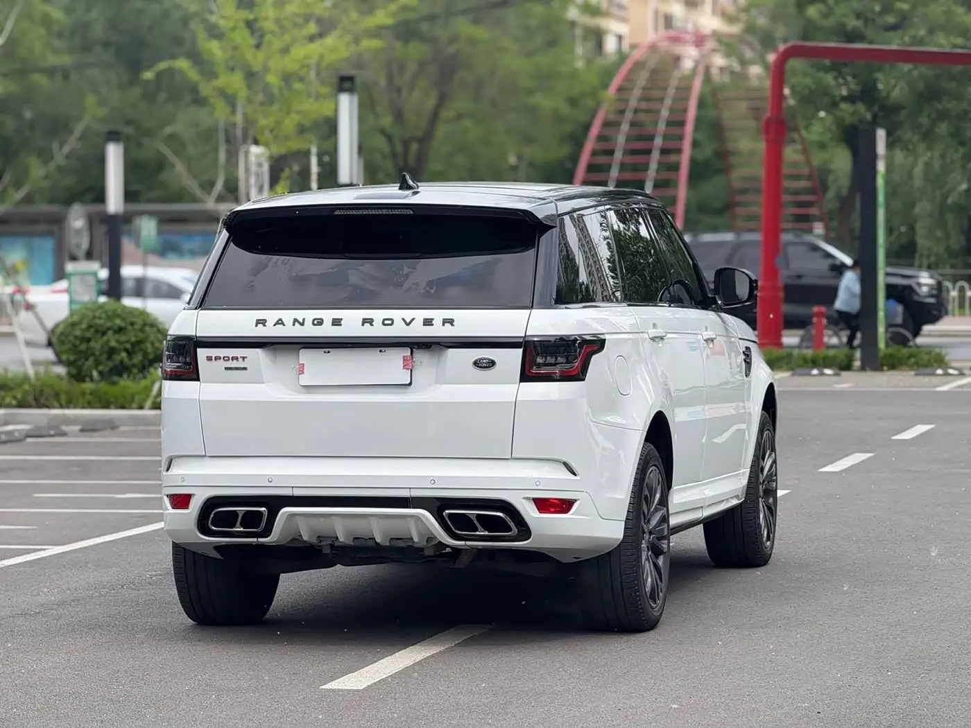 Land Rover Range Rover Sport 2017 — Photo 18/18