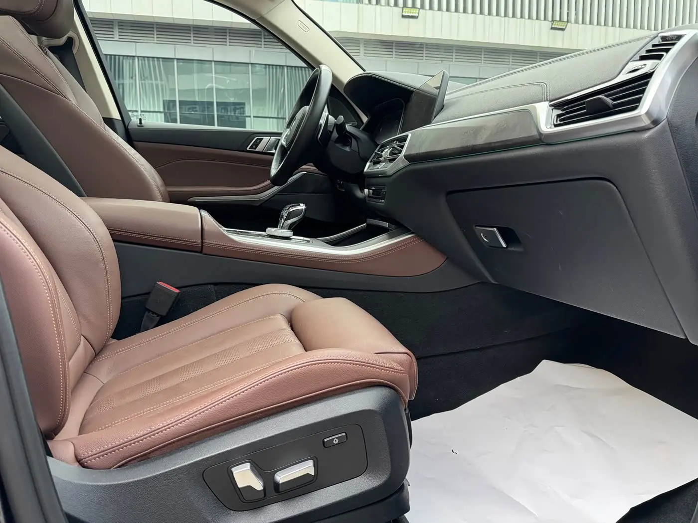 BMW X5 2021 — Photo 12/20