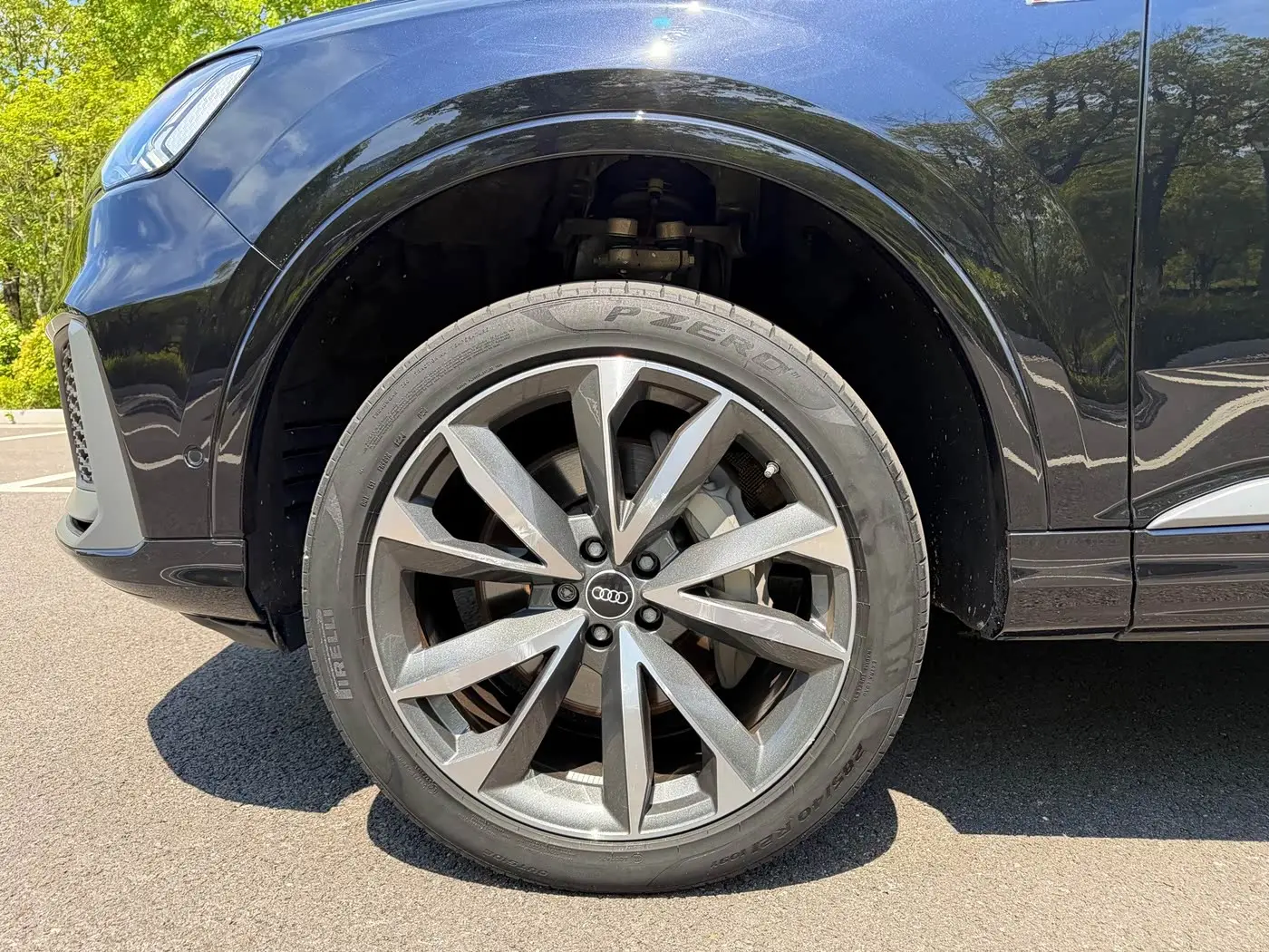 Audi Q7 2021 — Photo 9/20
