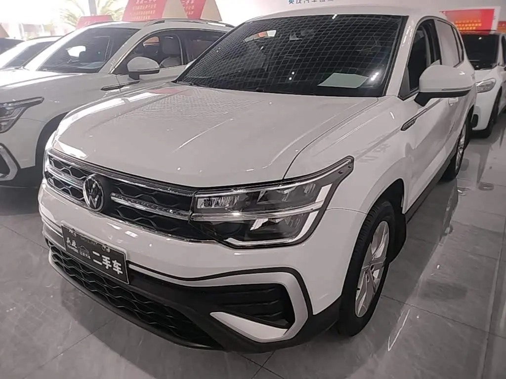 Volkswagen Tharu 2023 — Photo 1/20