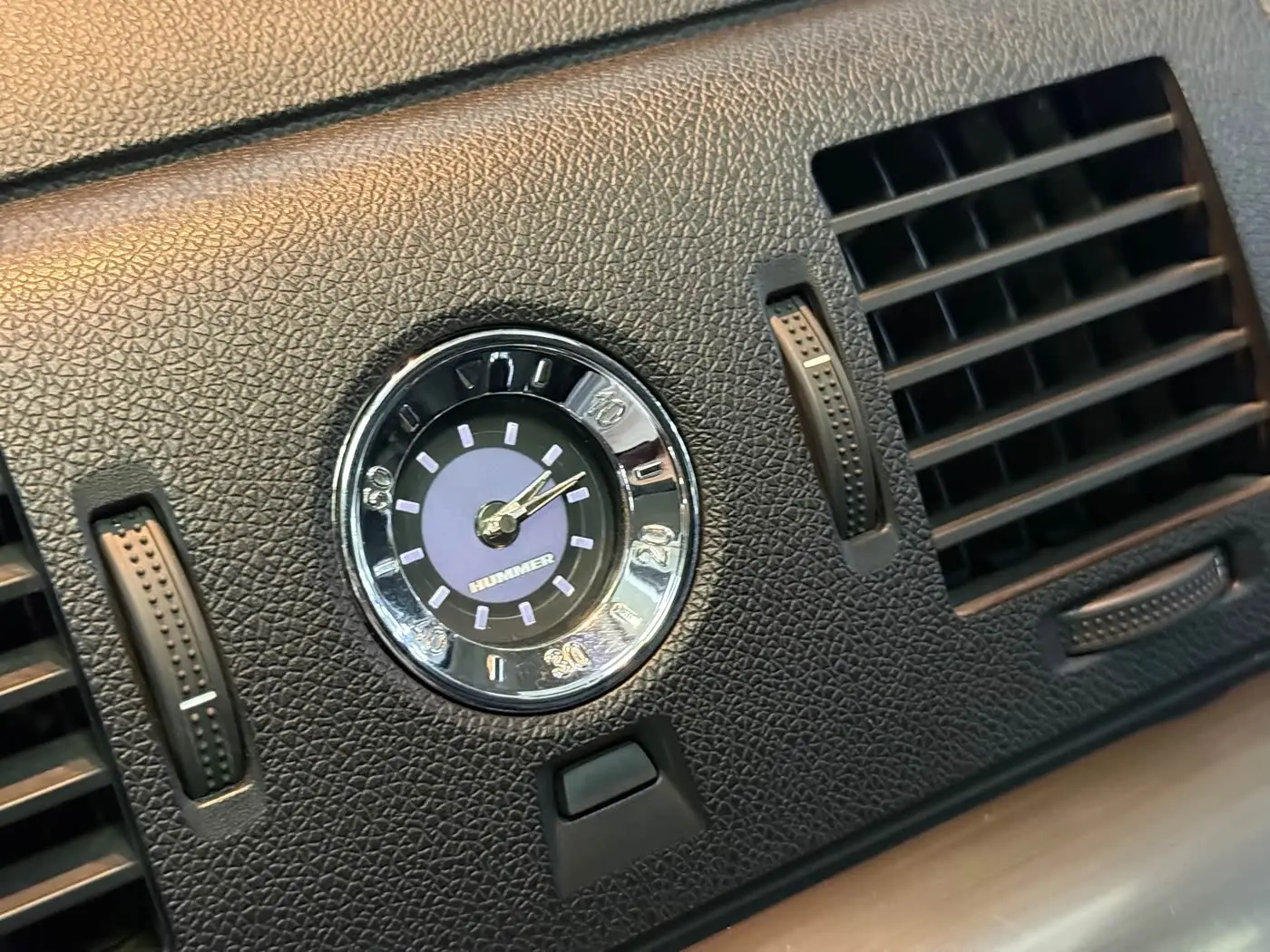 Hummer H2 2009 — Şəkil 13/18