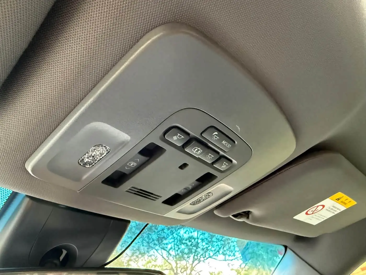 Toyota Avalon 2019 — Photo 16/20