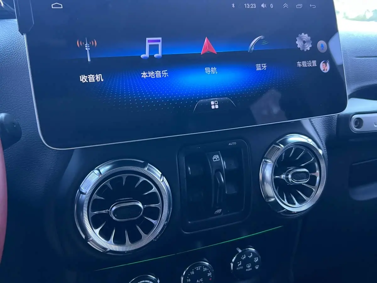 Jeep Wrangler 2016 — Photo 13/14