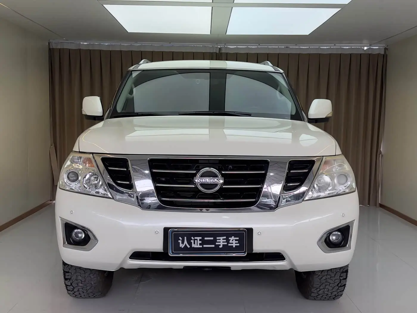 Nissan Patrol 2018 — Фото 2/20