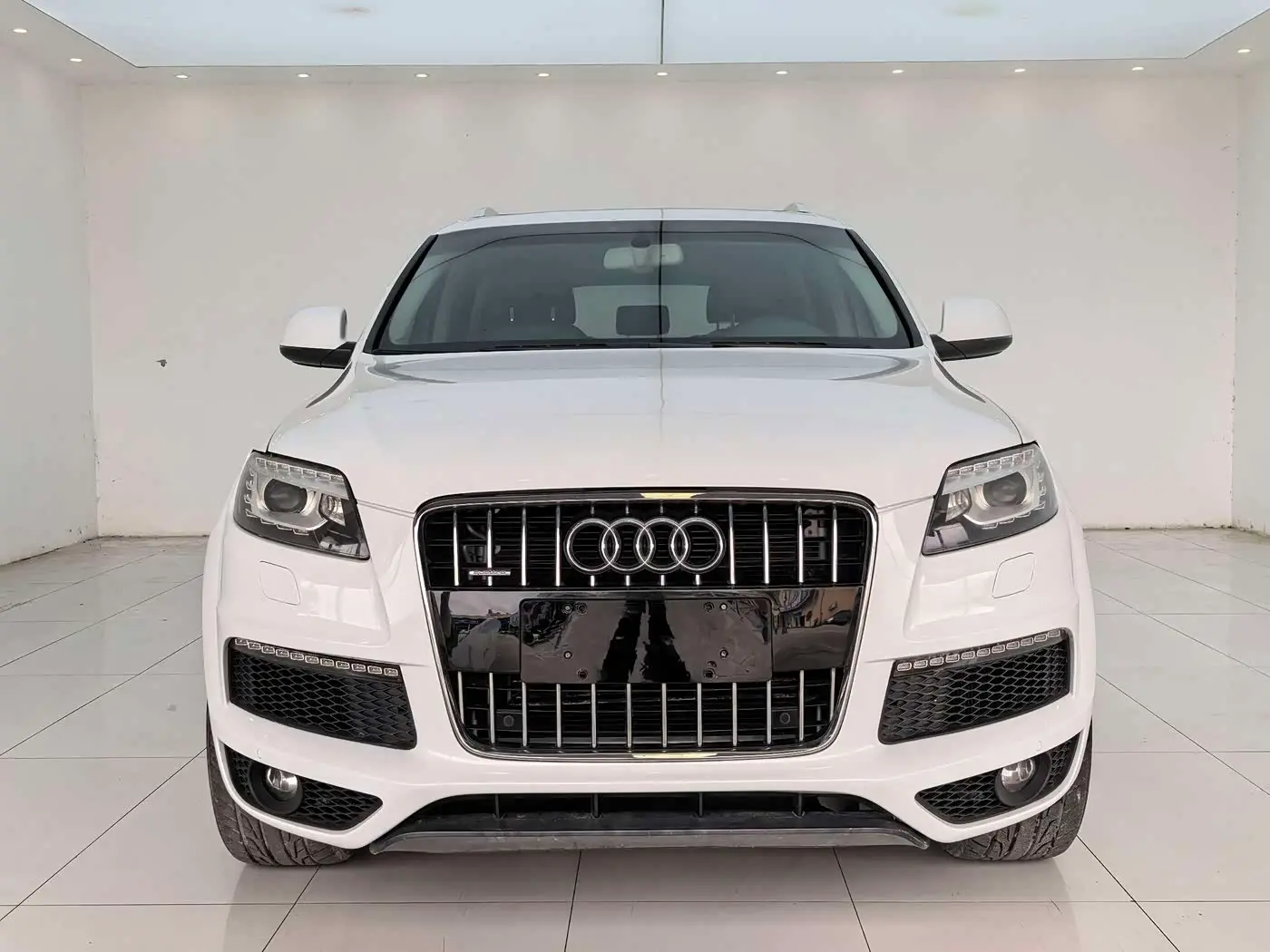 Audi Q7 2015 — Photo 2/19