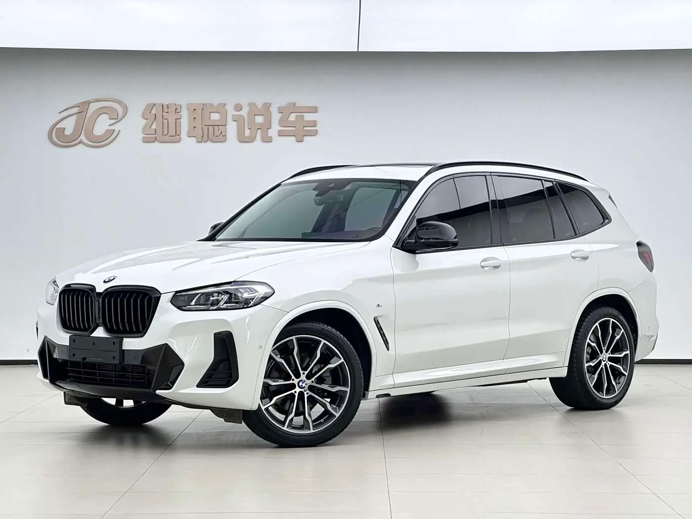 BMW X3 2023 — Фото 1/17