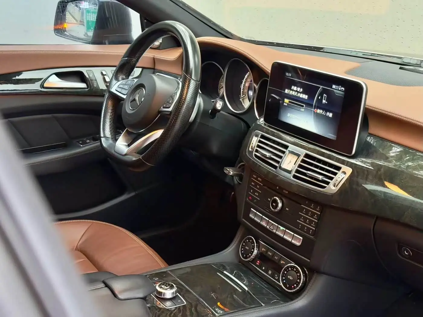Mercedes-Benz CLS 2016 — Photo 4/9