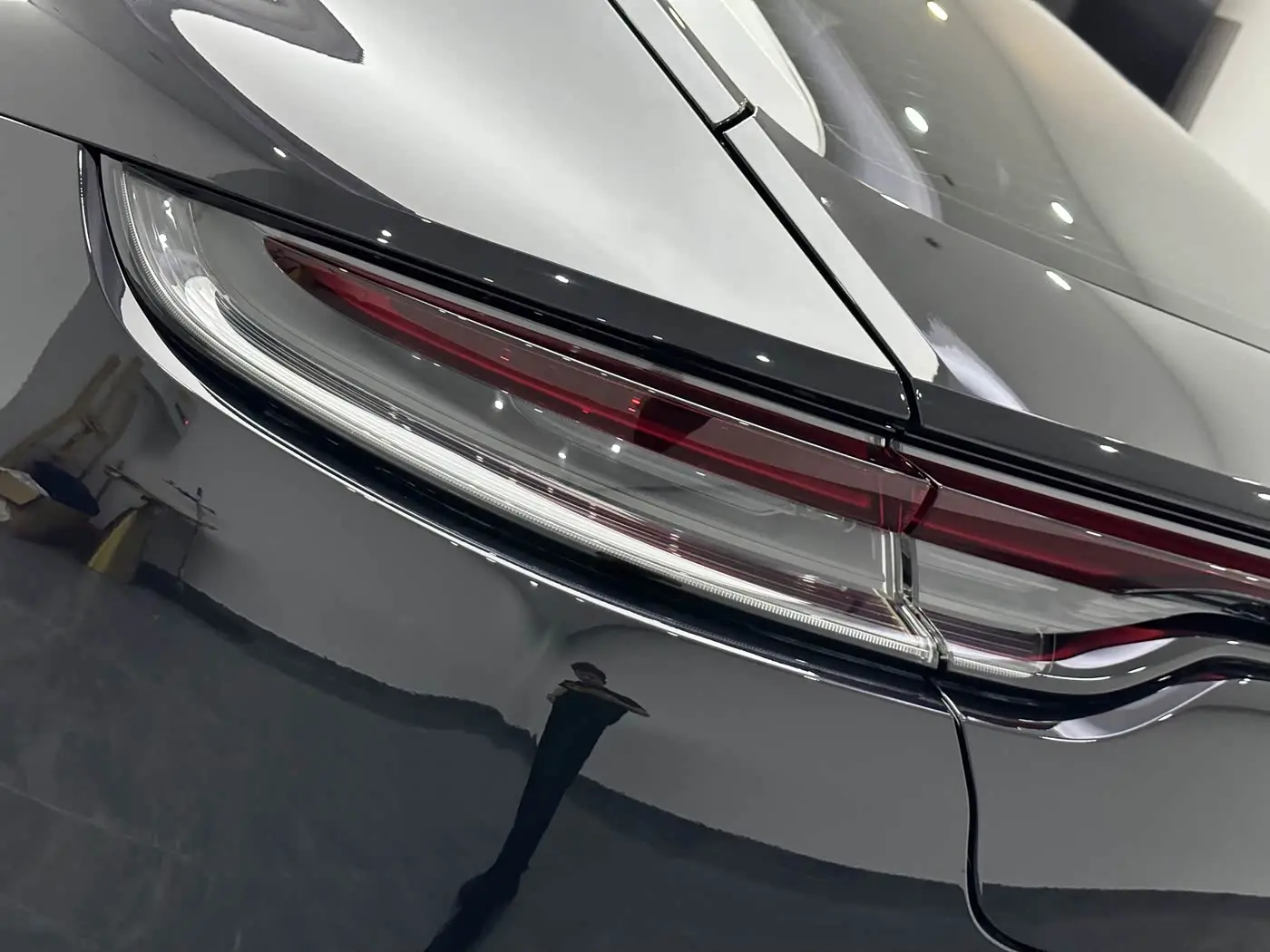 Porsche Panamera 2021 — Фото 17/20