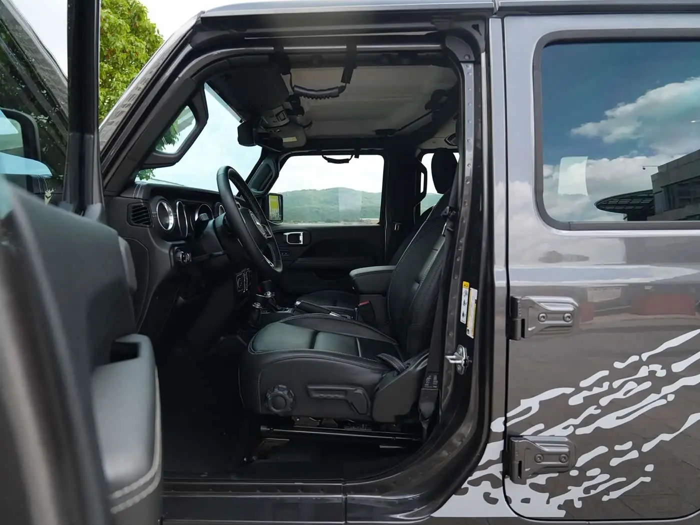 Jeep Wrangler 2018 — Фото 10/14