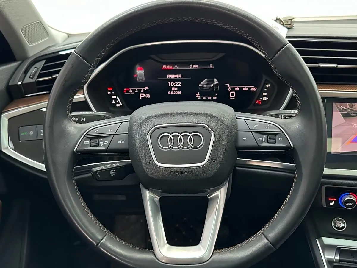 Audi Q3 2023 — Фото 11/18