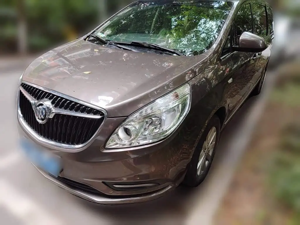 Buick GL8 2019 — Photo 1/20