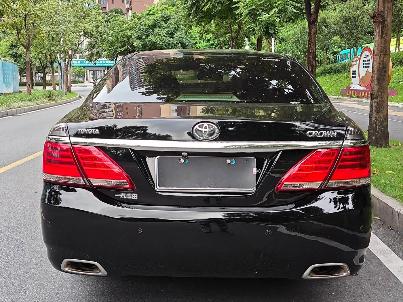Toyota Crown 2014 — Фото 17/17