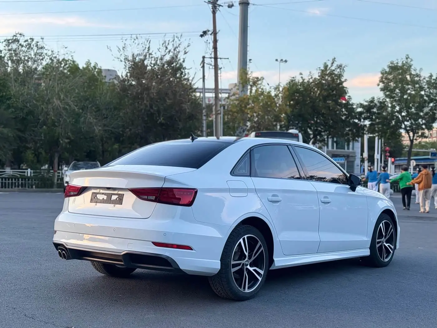 Audi A3 2021 — Şəkil 13/17